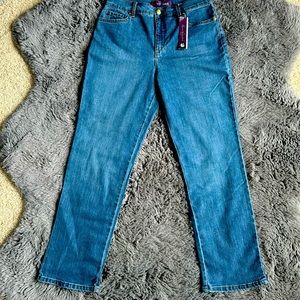 Gloria Vanderbilt Amanda style blue jeans